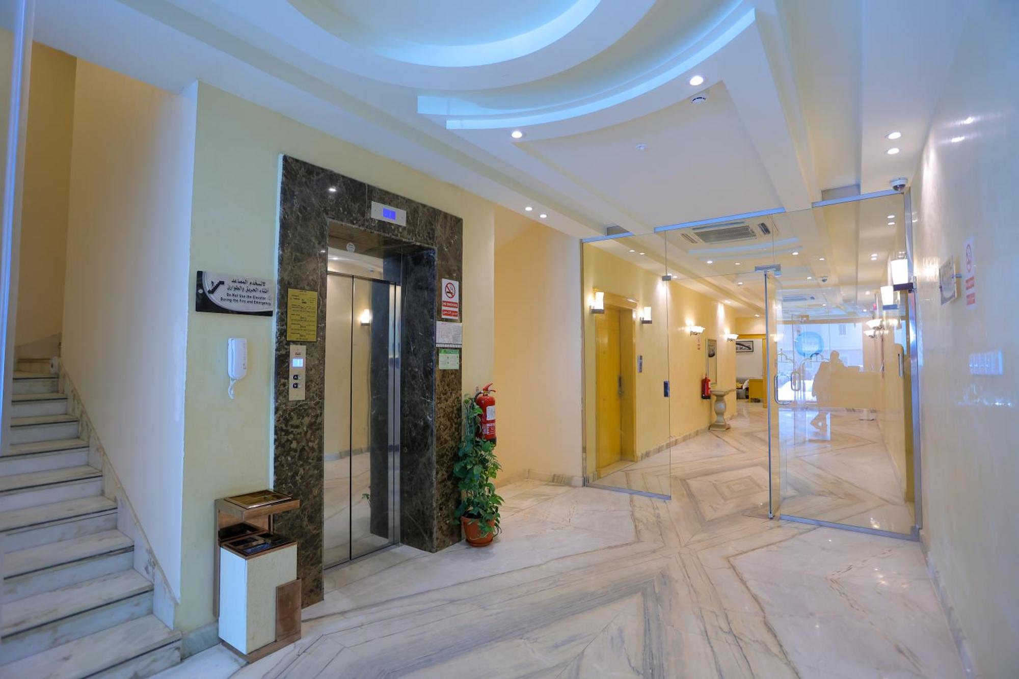 هوستا الملقا Aparthotel Riade Exterior foto